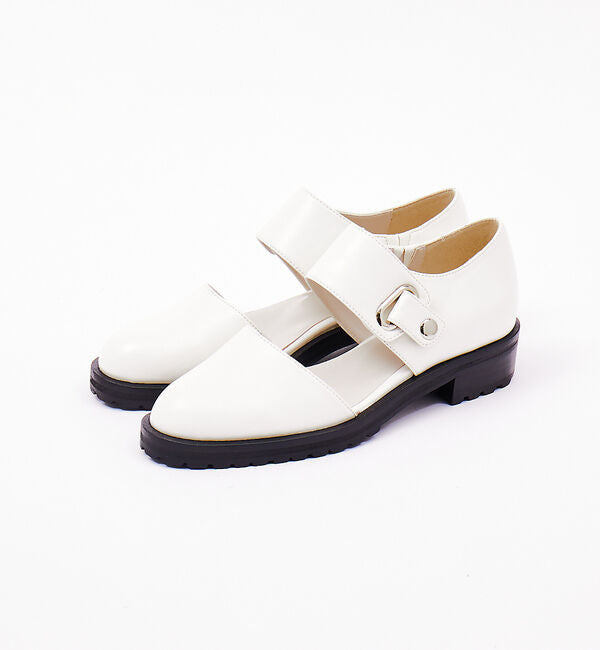 Modern Buckle Strap Flats β Black & White