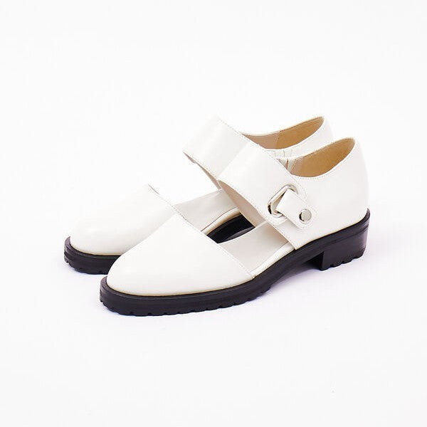 Modern Buckle Strap Flats β Black & White