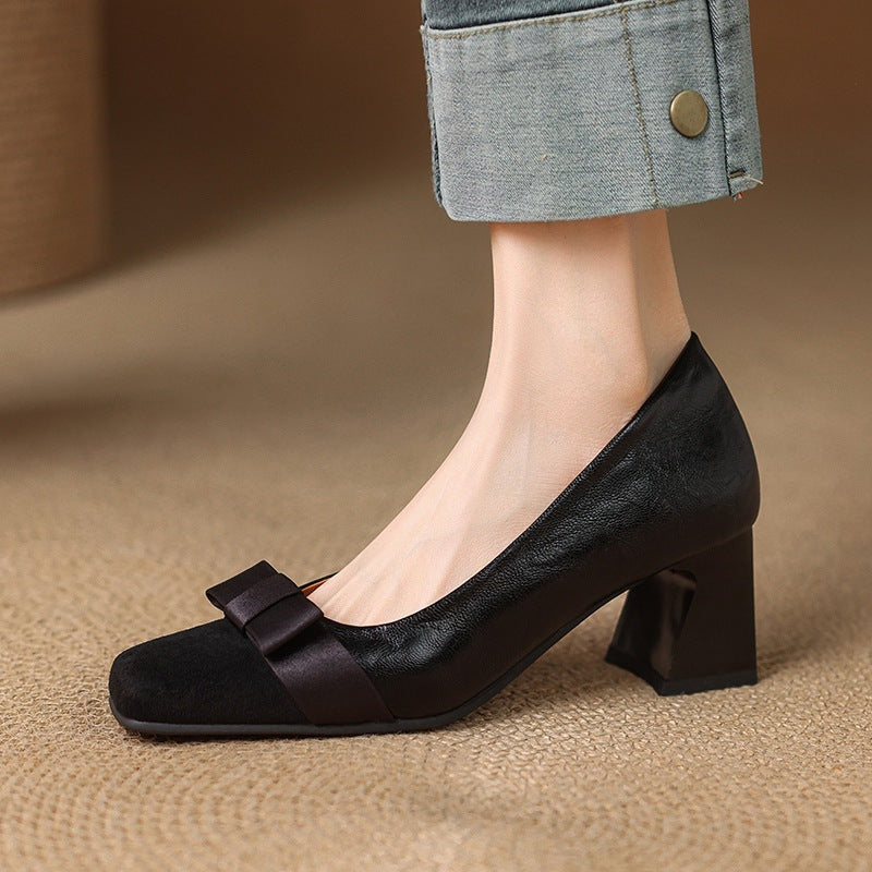 Elegant Block Heel Pumps with Bow