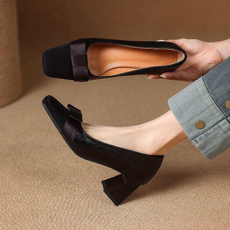 Elegant Block Heel Pumps with Bow